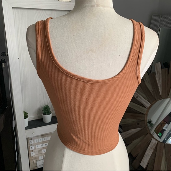 SHEIN | ribbed cropped tank top size small - Picture 5 of 6